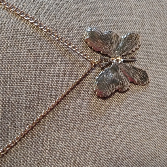 💜VERSATILE BUTTERFLY NECKLACE - Picture 3 of 4